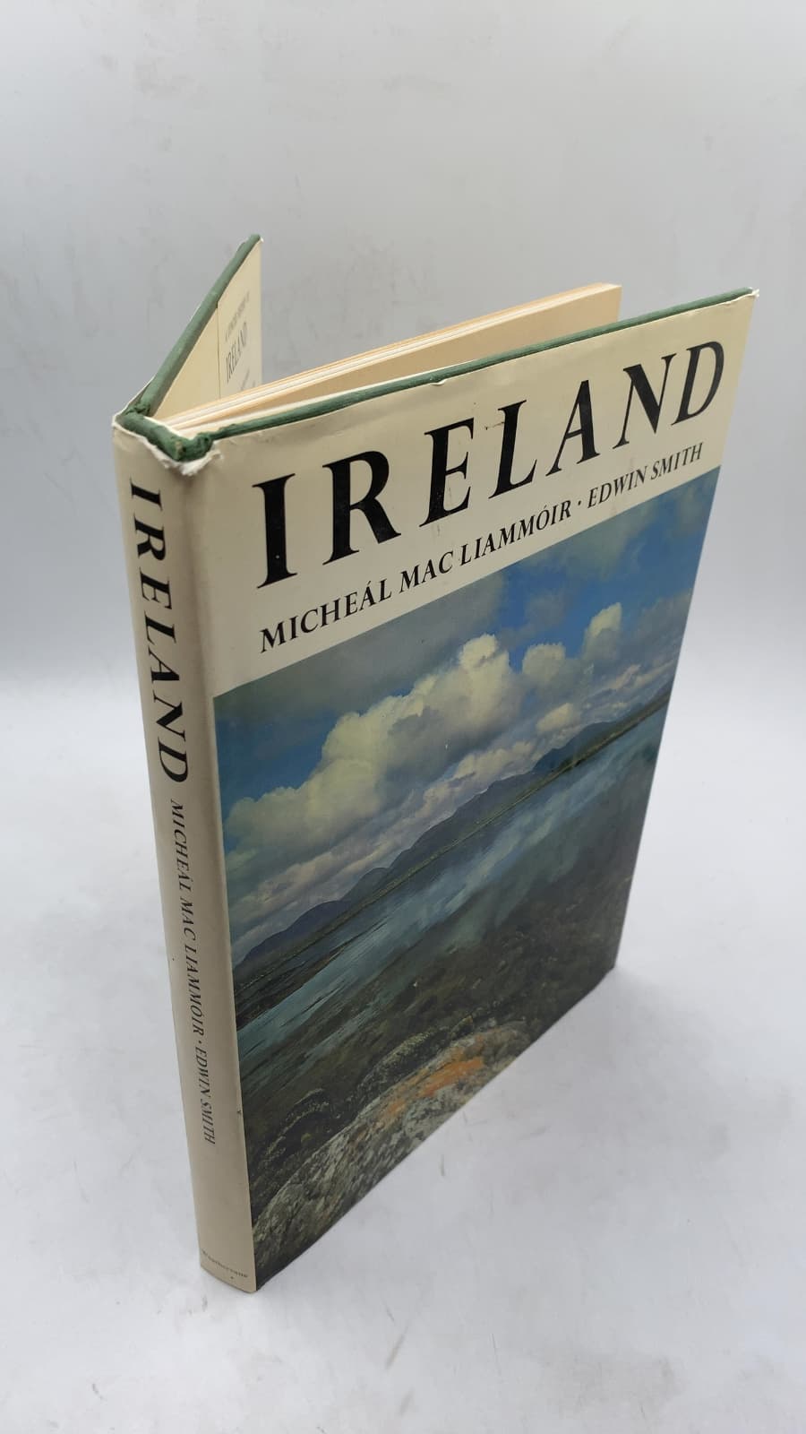 Ireland by Micheál Mac Liammóir, Edwin Smith - front cover