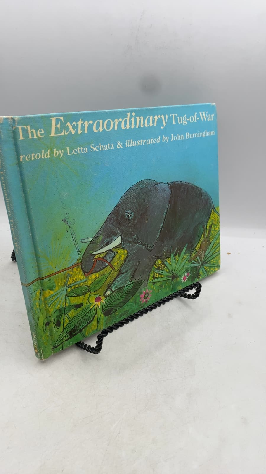 The Extraordinary Tug-of-War by Letta Schatz - front cover