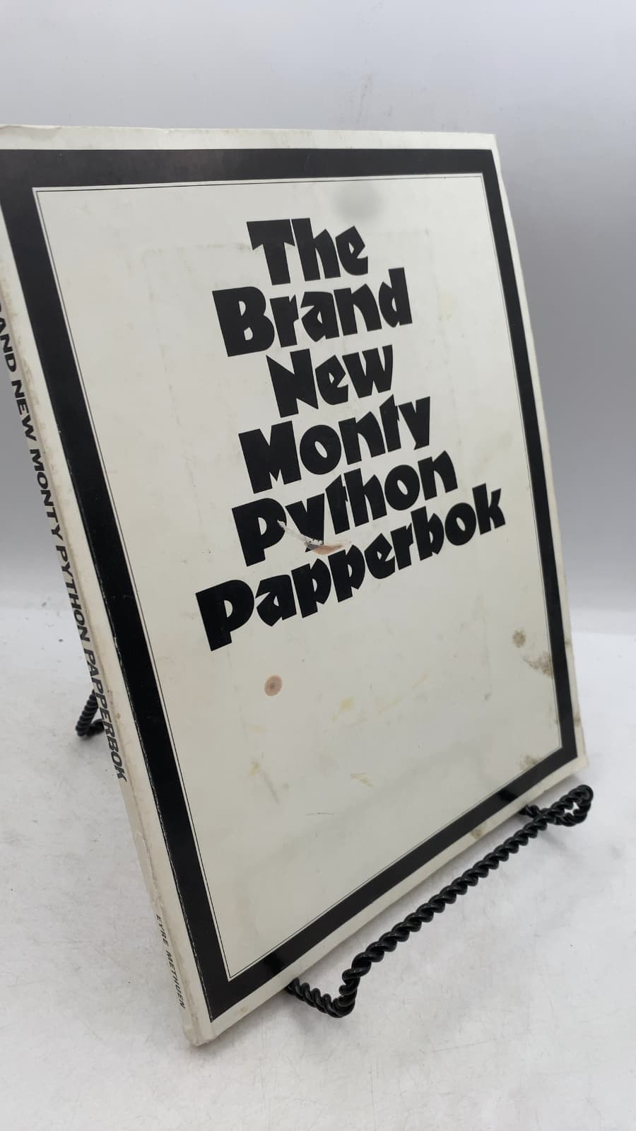 The Brand New Monty Python Papperbok by Monty Python - front cover