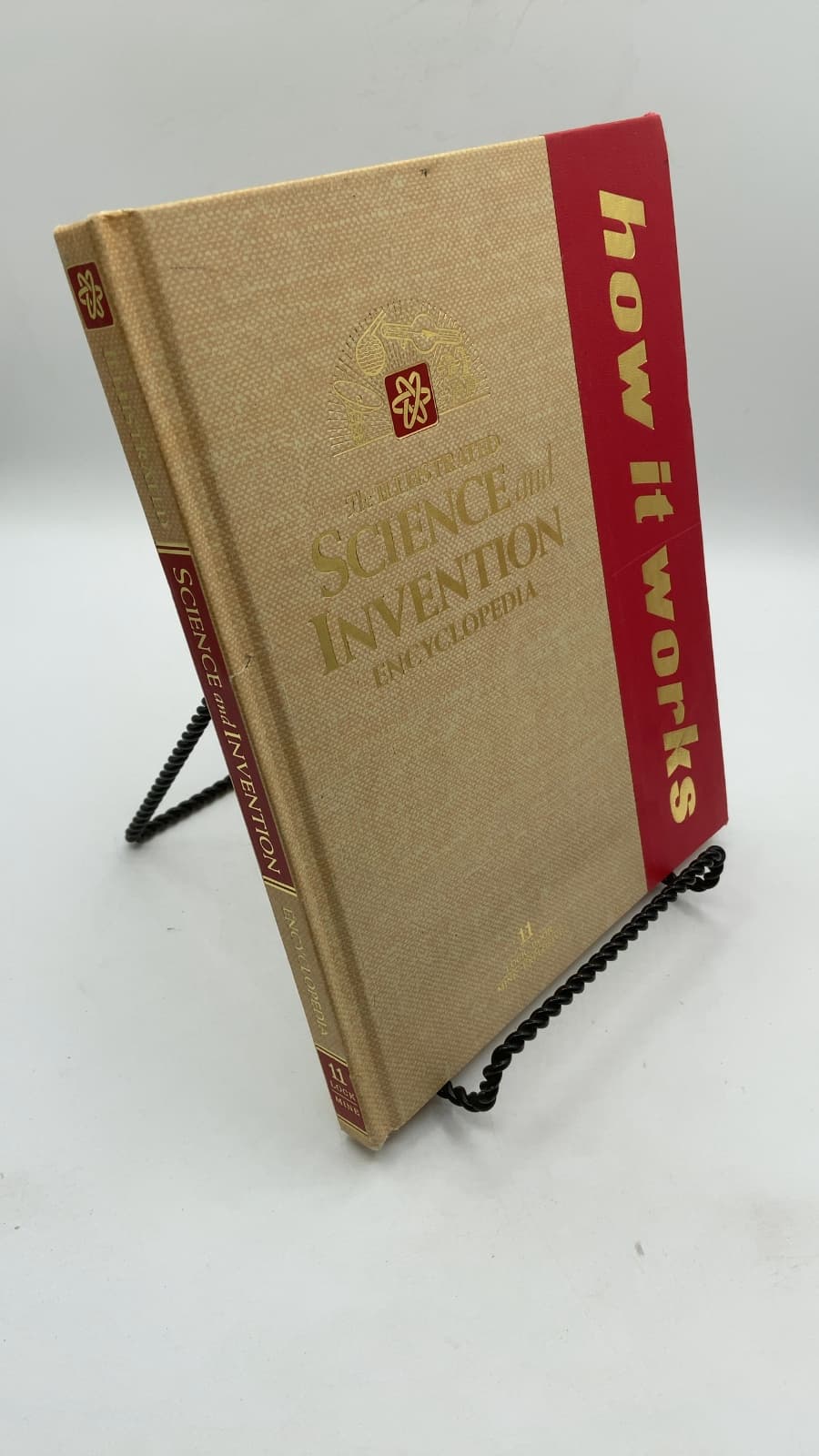 The Illustrated Science and Invention Encyclopedia: How It Works
