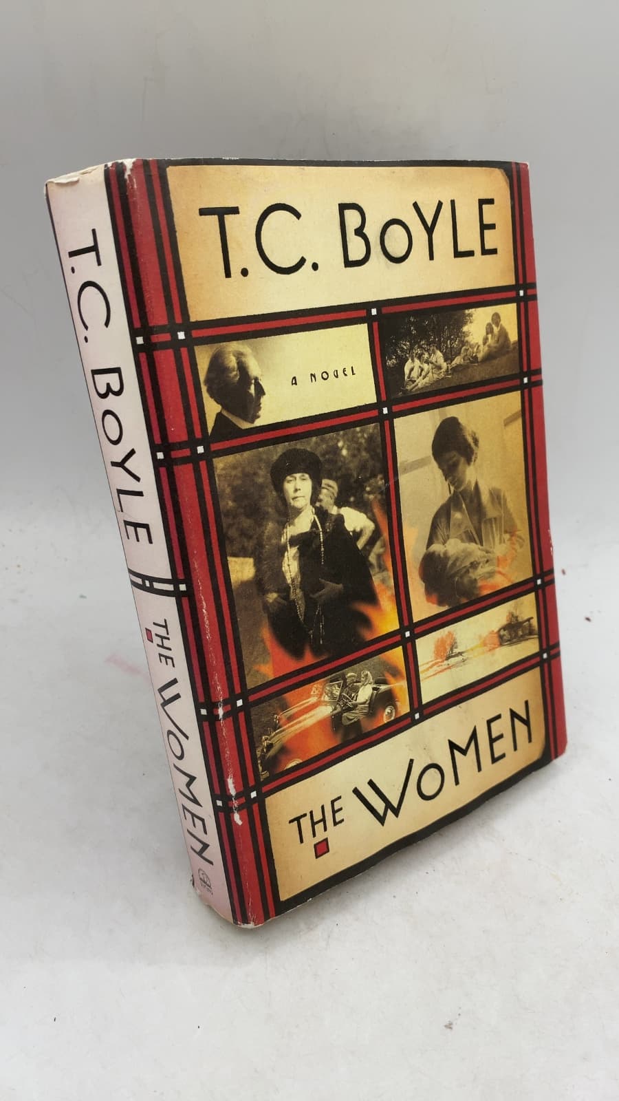 The Women by T. Coraghessan Boyle - front cover