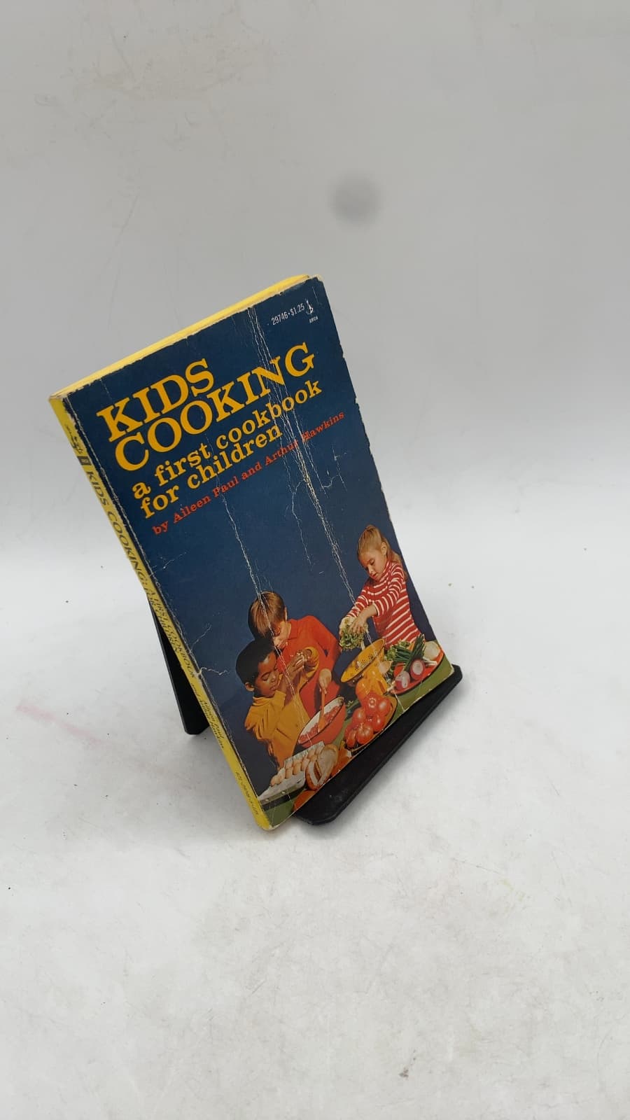 Kids Cooking: A First Cookbook for Children by Aileen Paul and Arthur Hawkins - front cover