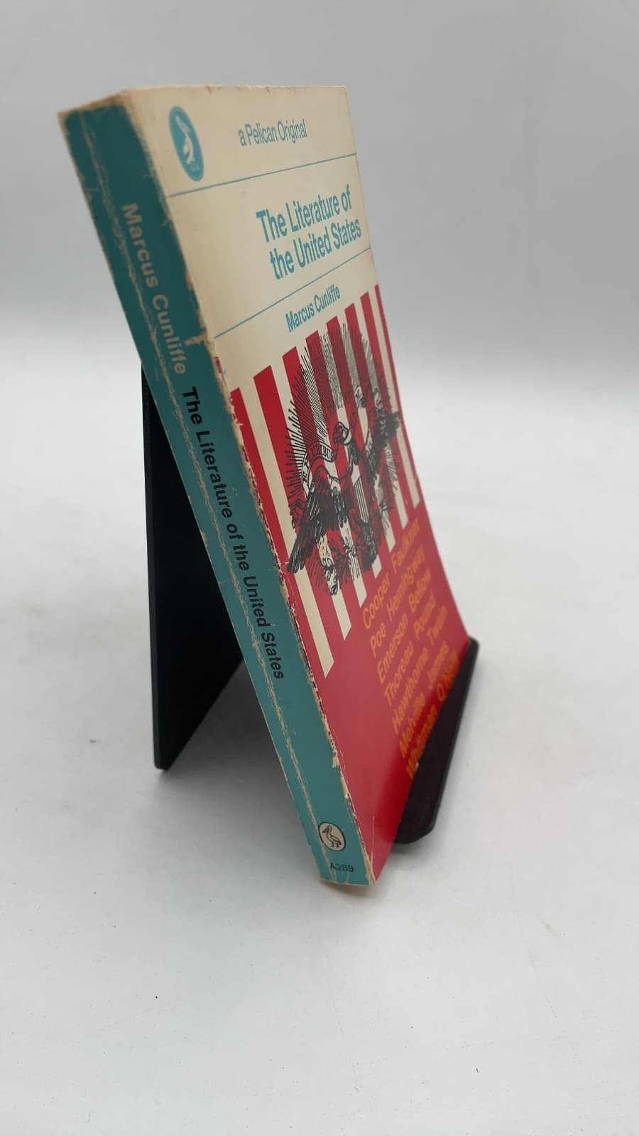 The Literature of the United States by Marcus Cunliffe - front cover
