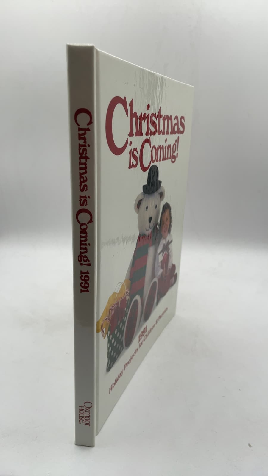 Christmas is Coming! by Linda Baltzell Wright - front cover