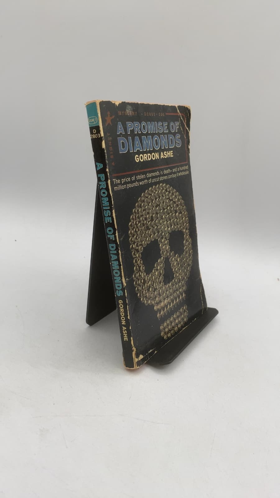 A Promise of Diamonds by Gordon Ashe - front cover