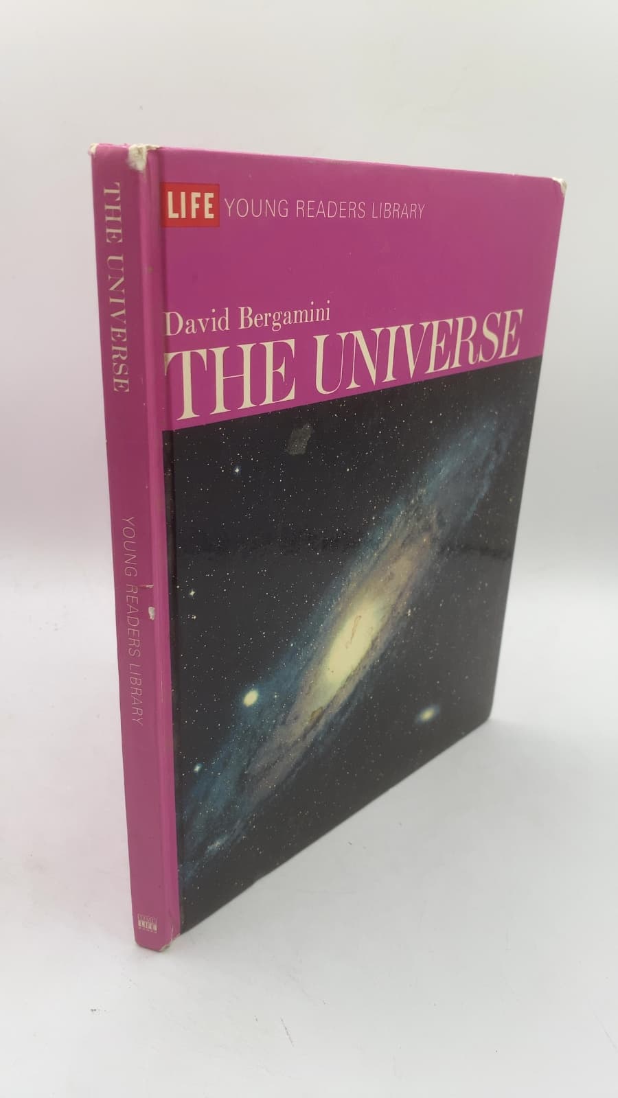The Universe (Young Readers Edition) by David Bergamini and the Editors of Time-Life Books - front cover