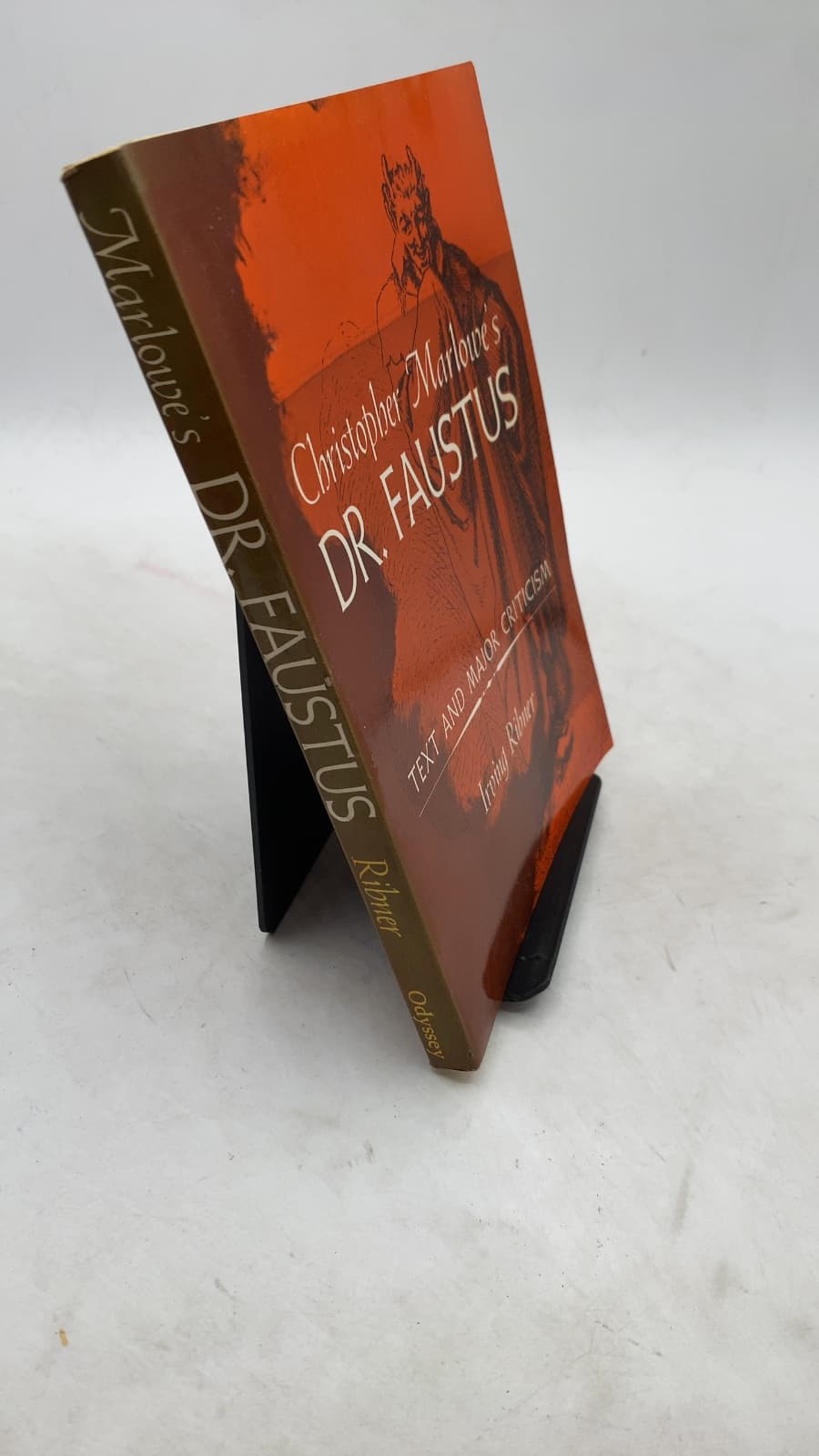 Christopher Marlowe's Doctor Faustus: Text and Major Criticism
