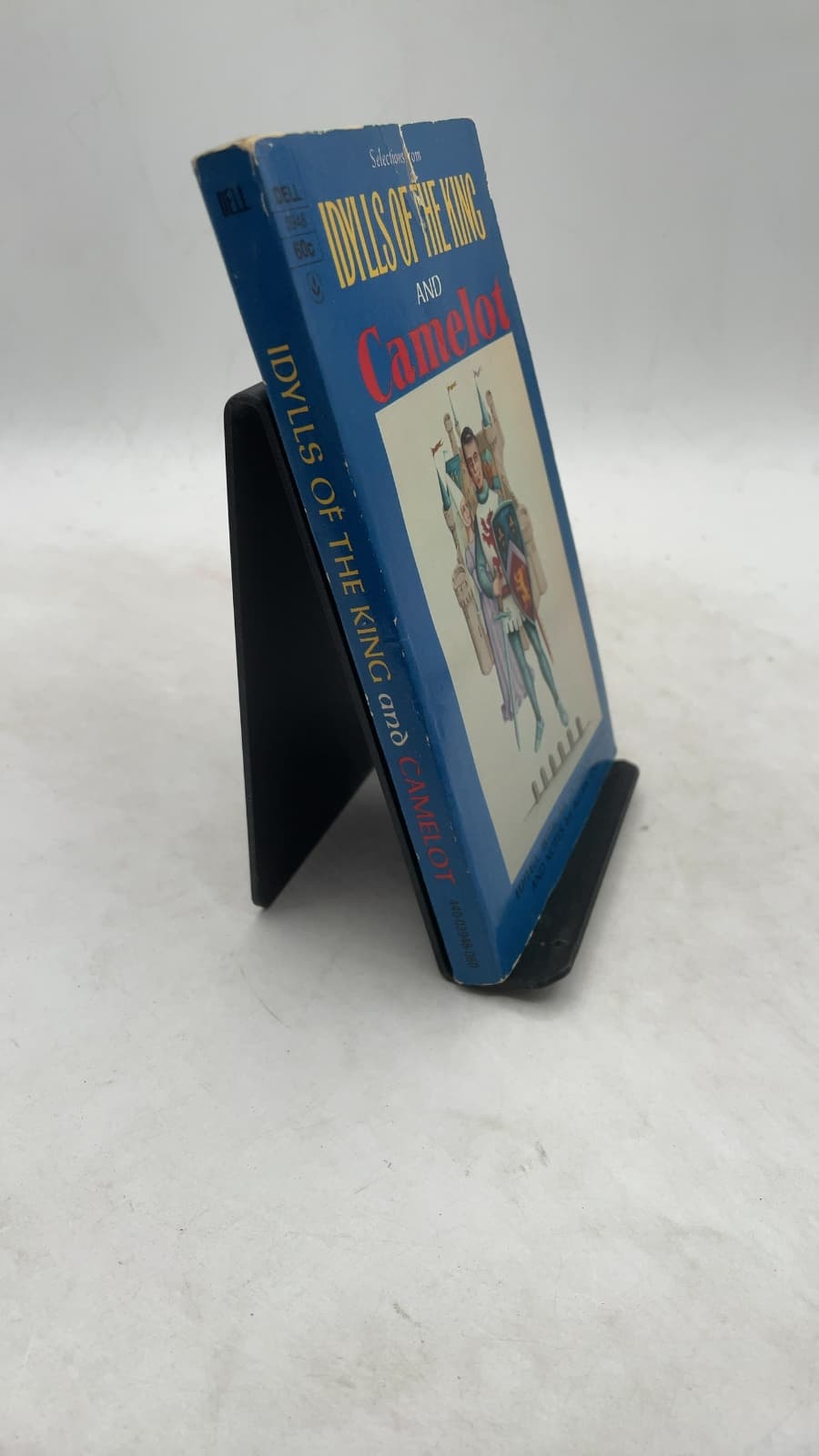 Idylls of the King and Camelot by Alfred Lord Tennyson; Alan Jay Lerner and Frederick Loewe - front cover