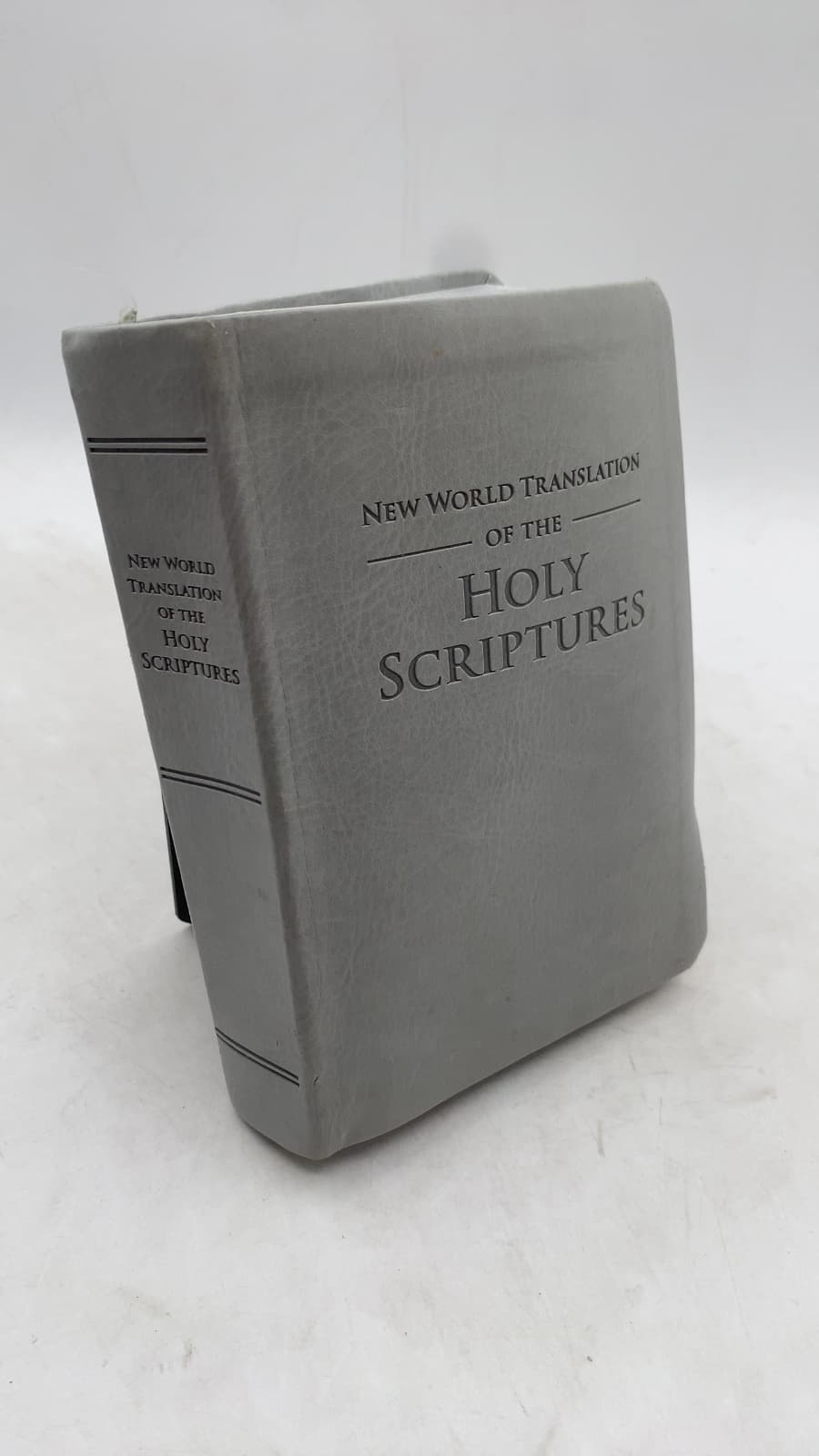 New World Translation of the Holy Scriptures by New World Bible Translation Committee - front cover