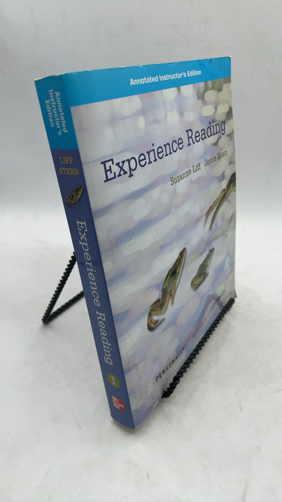 Experience Reading by Suzanne Liff, Joyce Stern - front cover