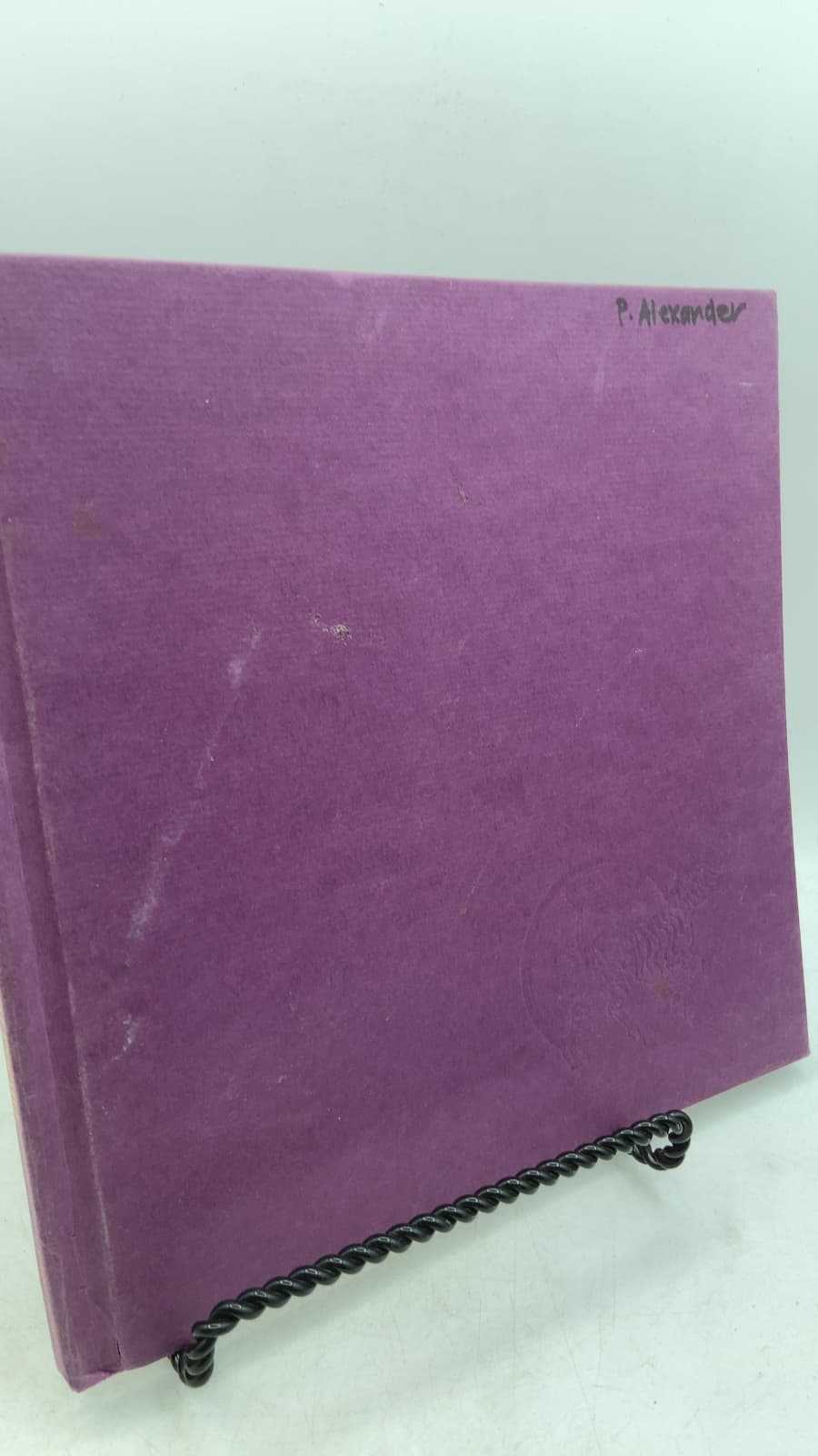 To the Zoo Animal Poems by Lee Bennett Hopkins (Selected by) - front cover