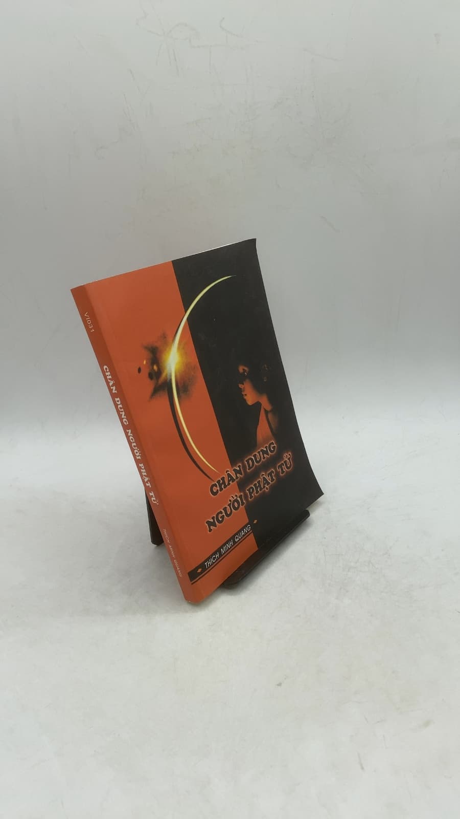 Chân Dung Người Phật Tử by Thích Minh Quang - front cover