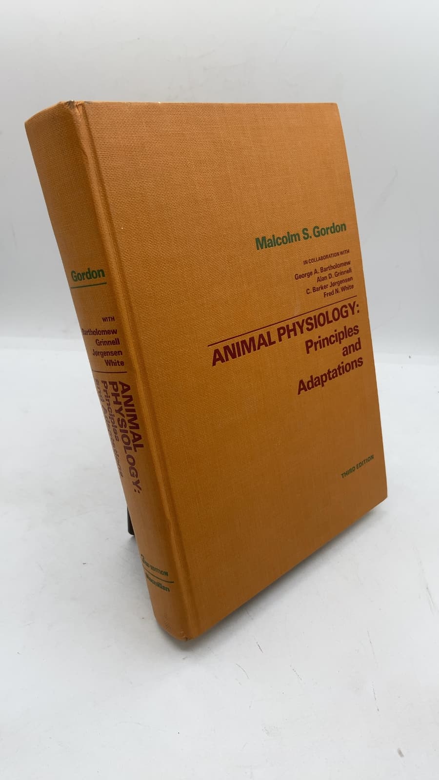 ANIMAL PHYSIOLOGY: Principles and Adaptations by Malcolm S. Gordon - front cover