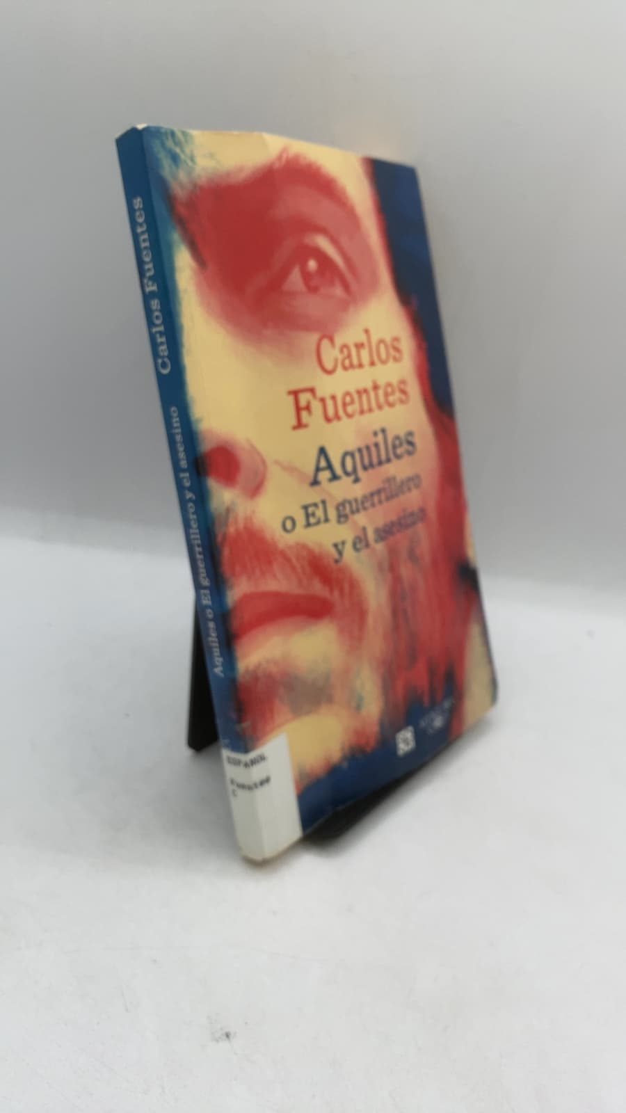 Aquiles o El guerrillero y el asesino by Carlos Fuentes - front cover