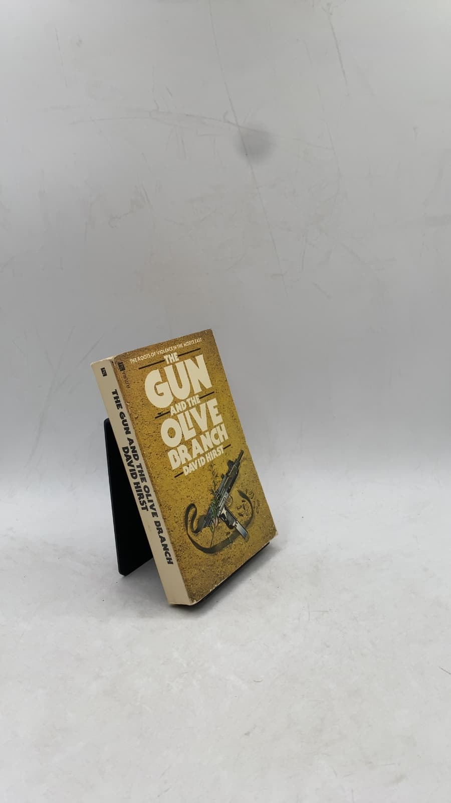 The Gun and the Olive Branch: The Roots of Violence in the Middle East