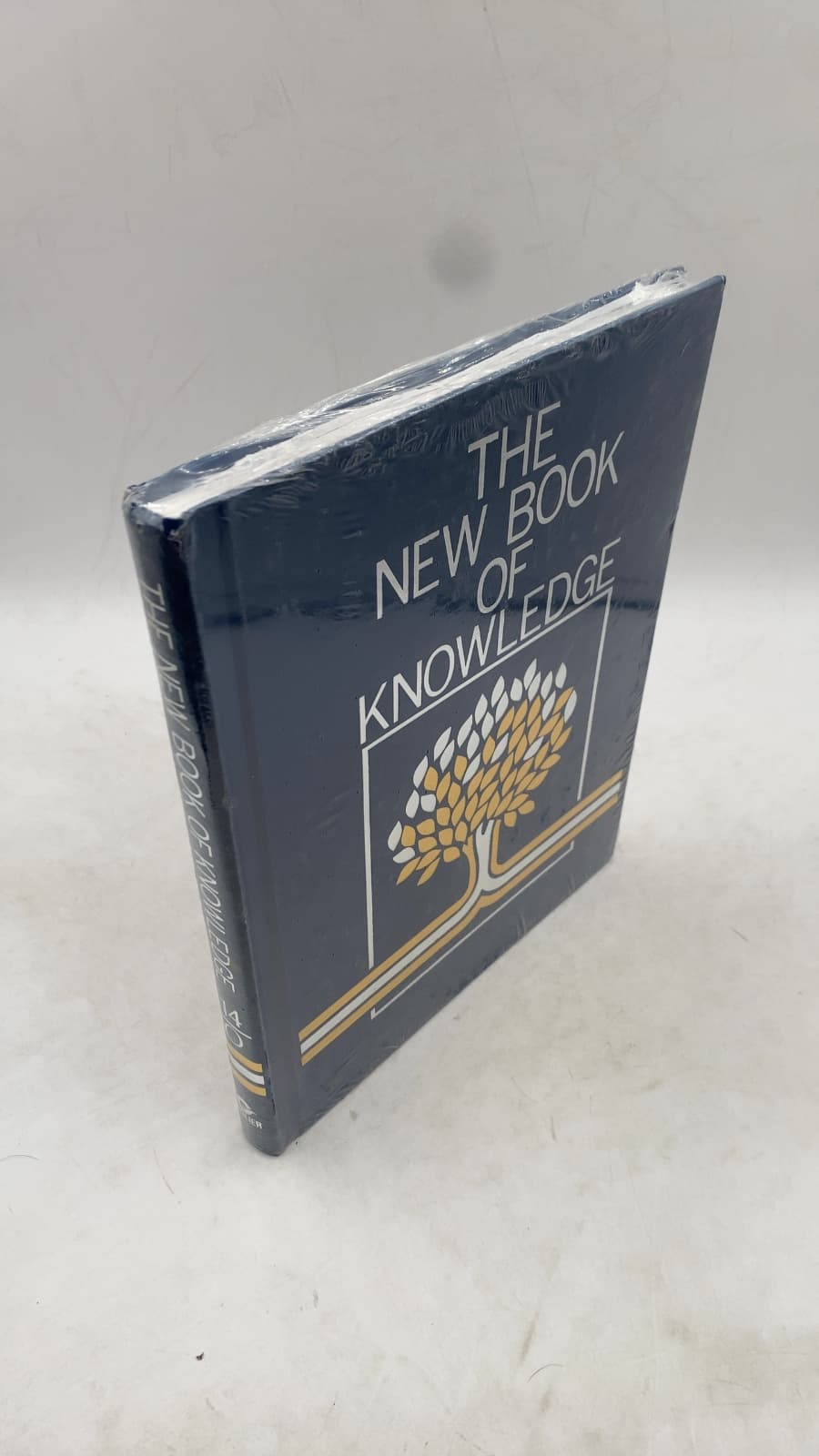 THE NEW Book OF Knowledge - front cover