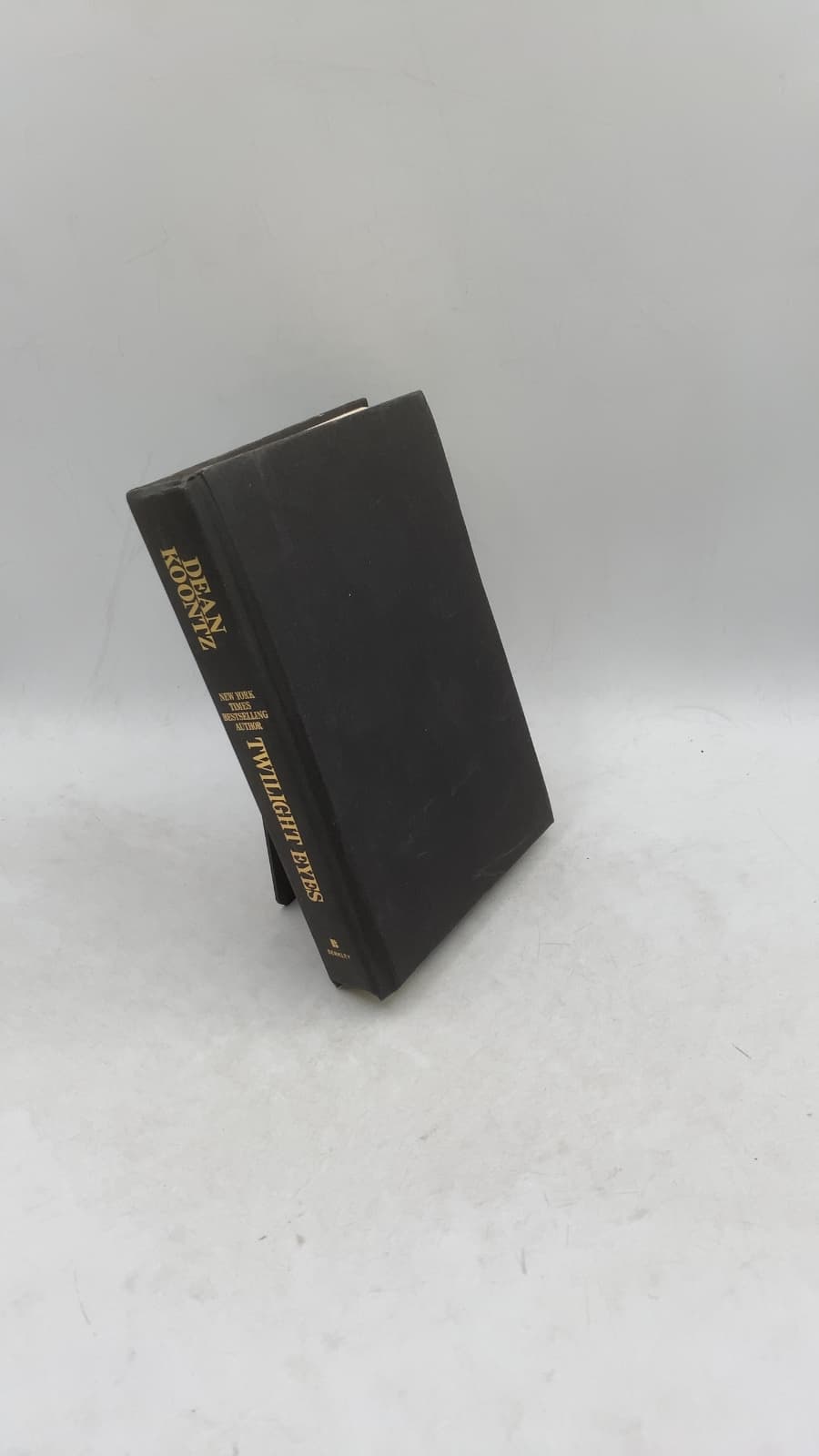 Twilight Eyes by Dean Koontz - front cover