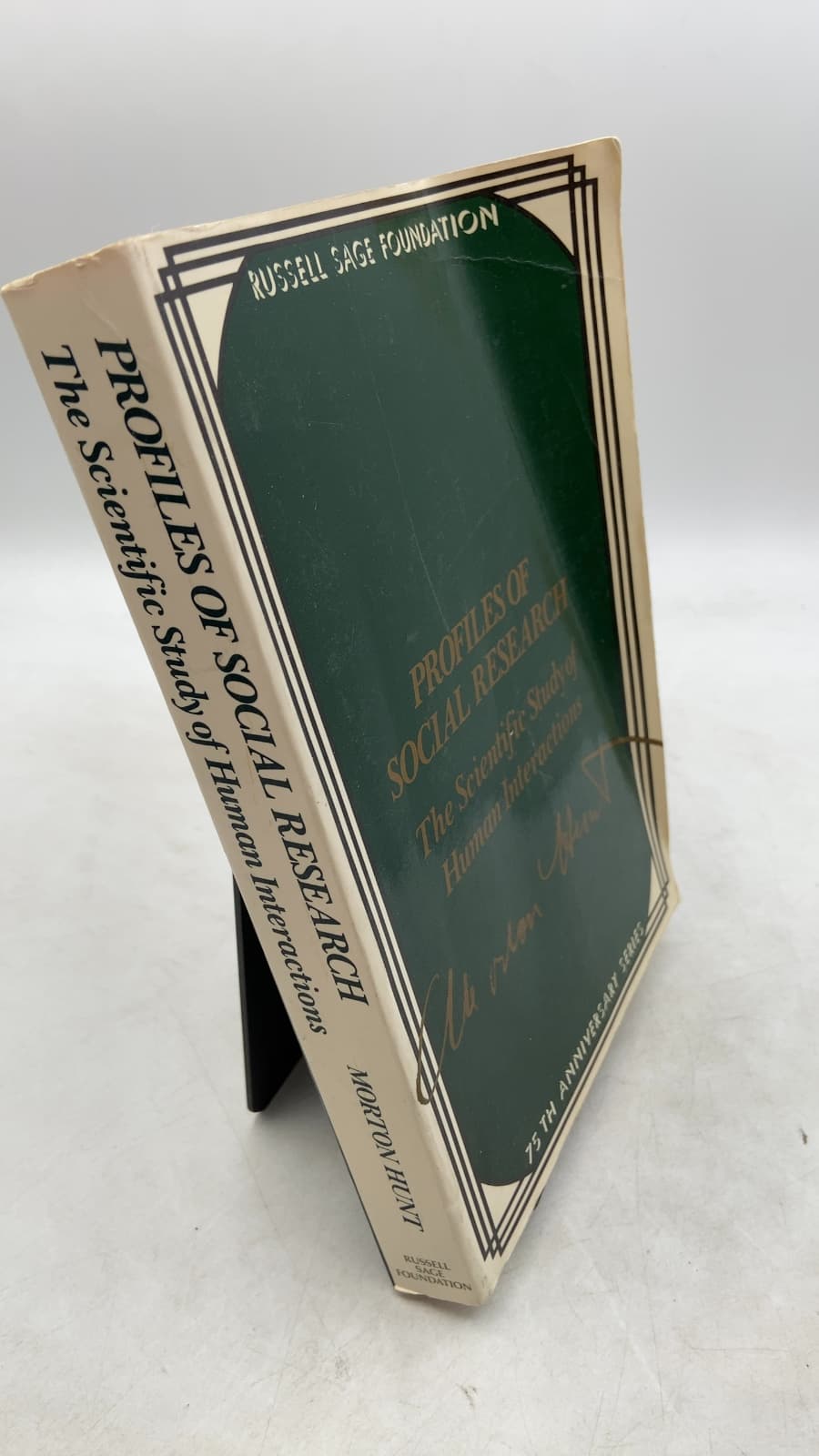 PROFILES OF SOCIAL RESEARCH: The Scientific Study of Human Interactions by Morton Hunt - front cover