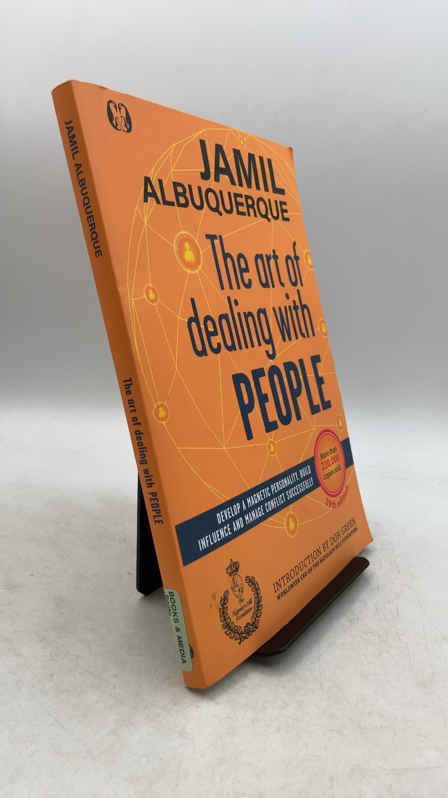 The art of dealing with PEOPLE by Jamil Albuquerque - front cover