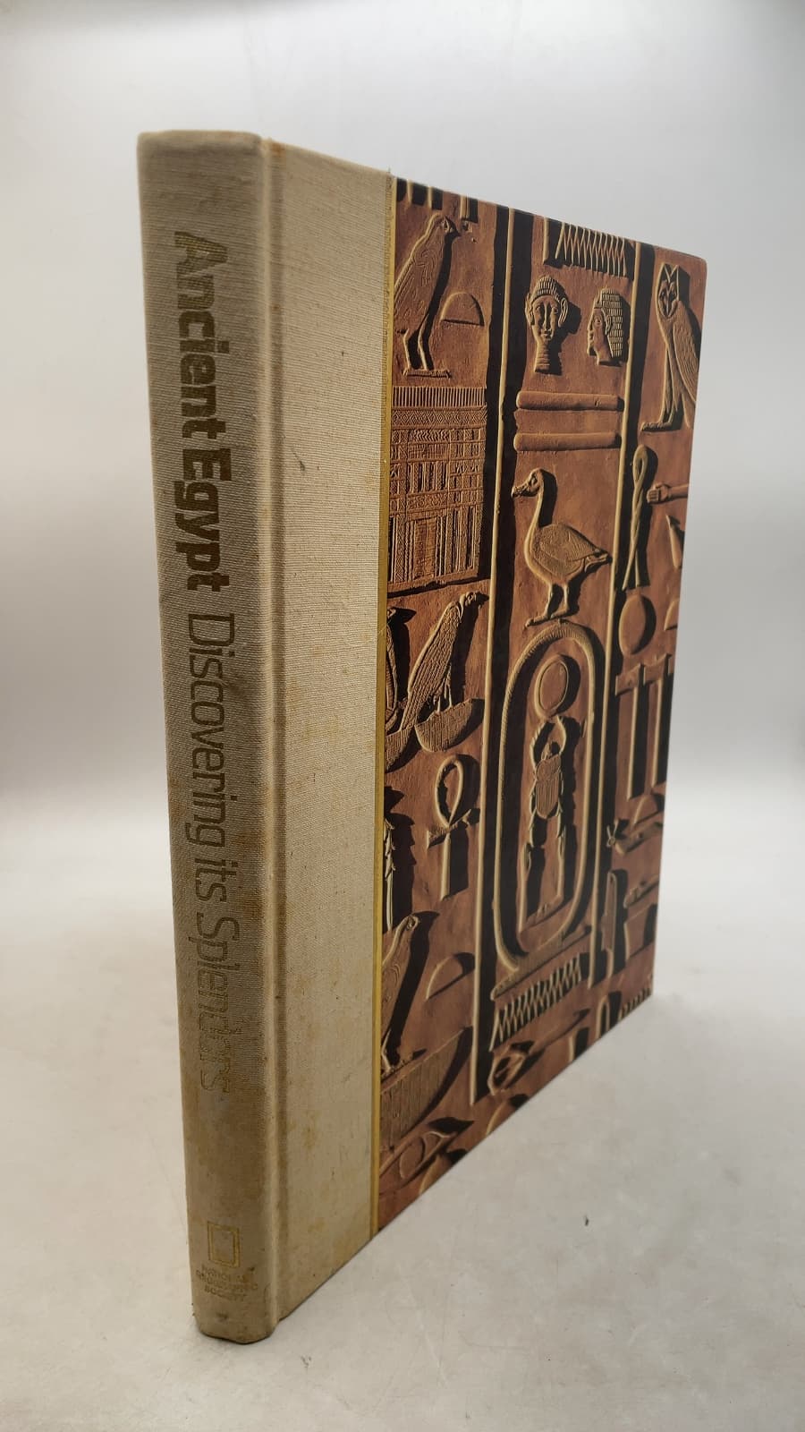Ancient Egypt: Discovering its Splendors