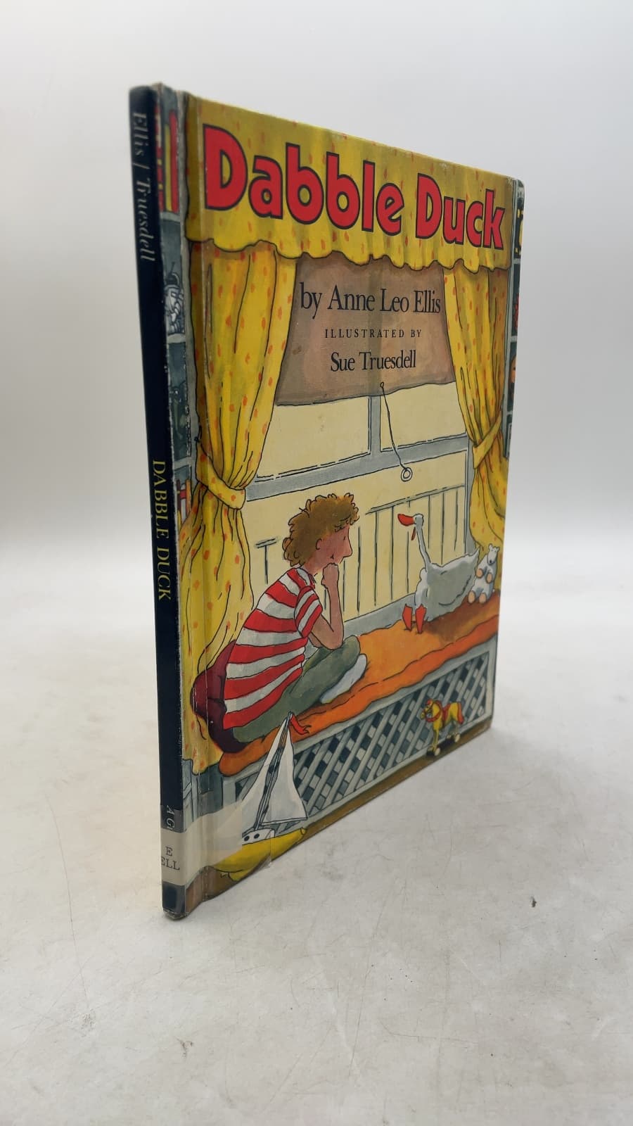Dabble Duck by Anne Leo Ellis - front cover