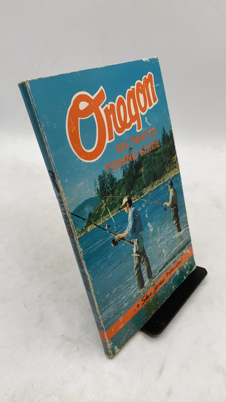 Oregon Saltwater Fishing Guide by Frank Haw and Raymond M. Buckley - front cover
