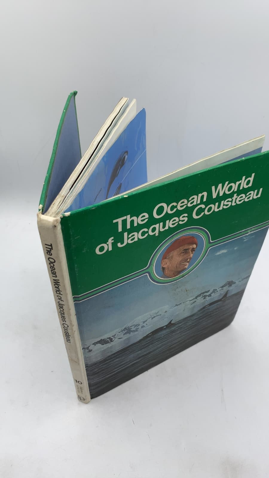 The Ocean World of Jacques Cousteau, Volume 10: Mammals in the Sea