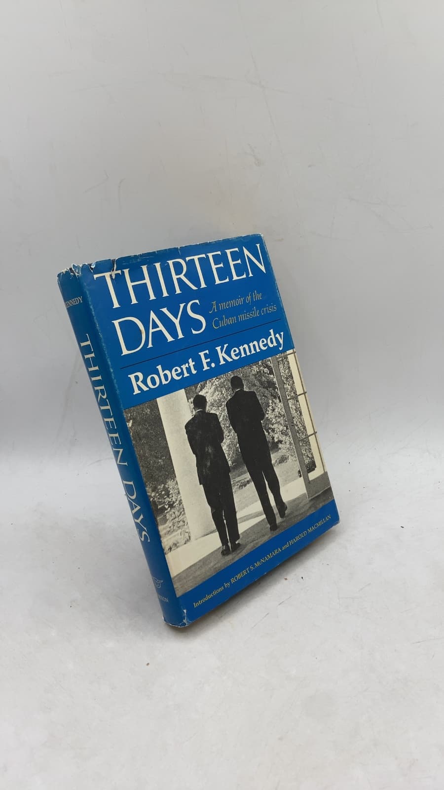 Thirteen Days: A Memoir of the Cuban Missile Crisis