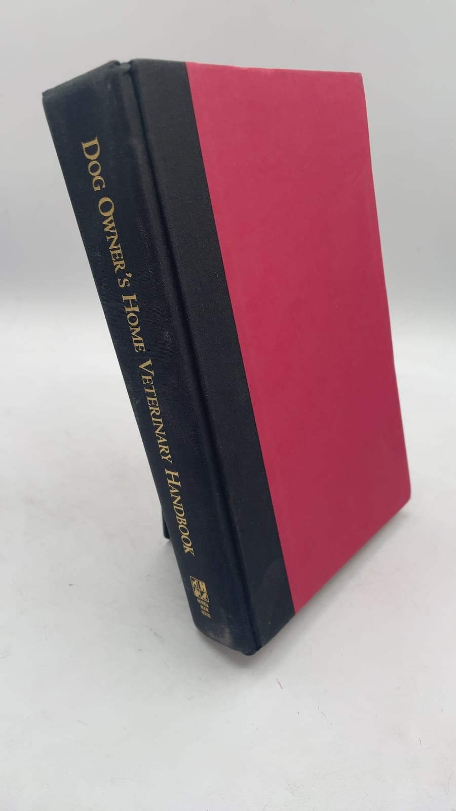 Dog Owner's Home Veterinary Handbook by James M. Giffin, M.D. and Liisa Carlson, D.V.M. - front cover