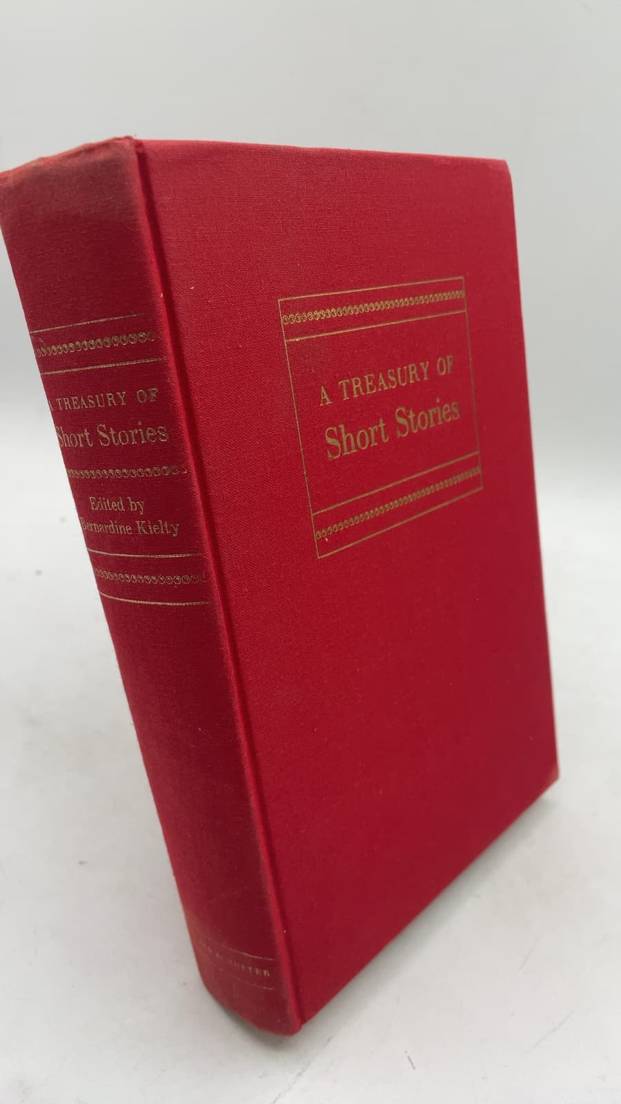 A Treasury of Short Stories by Edited by Bernadine Kielty - front cover