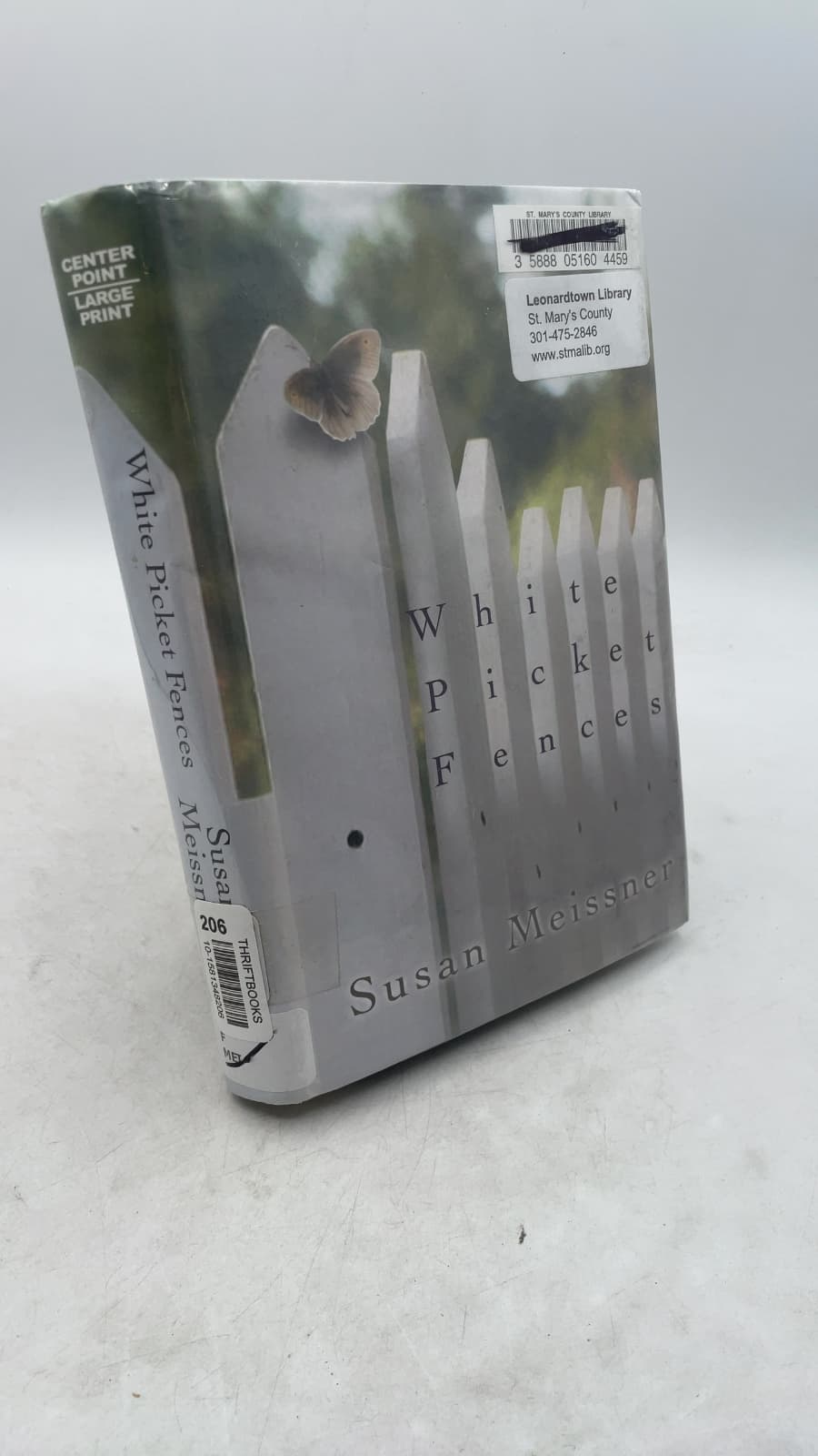 White Picket Fences by Susan Meissner - front cover
