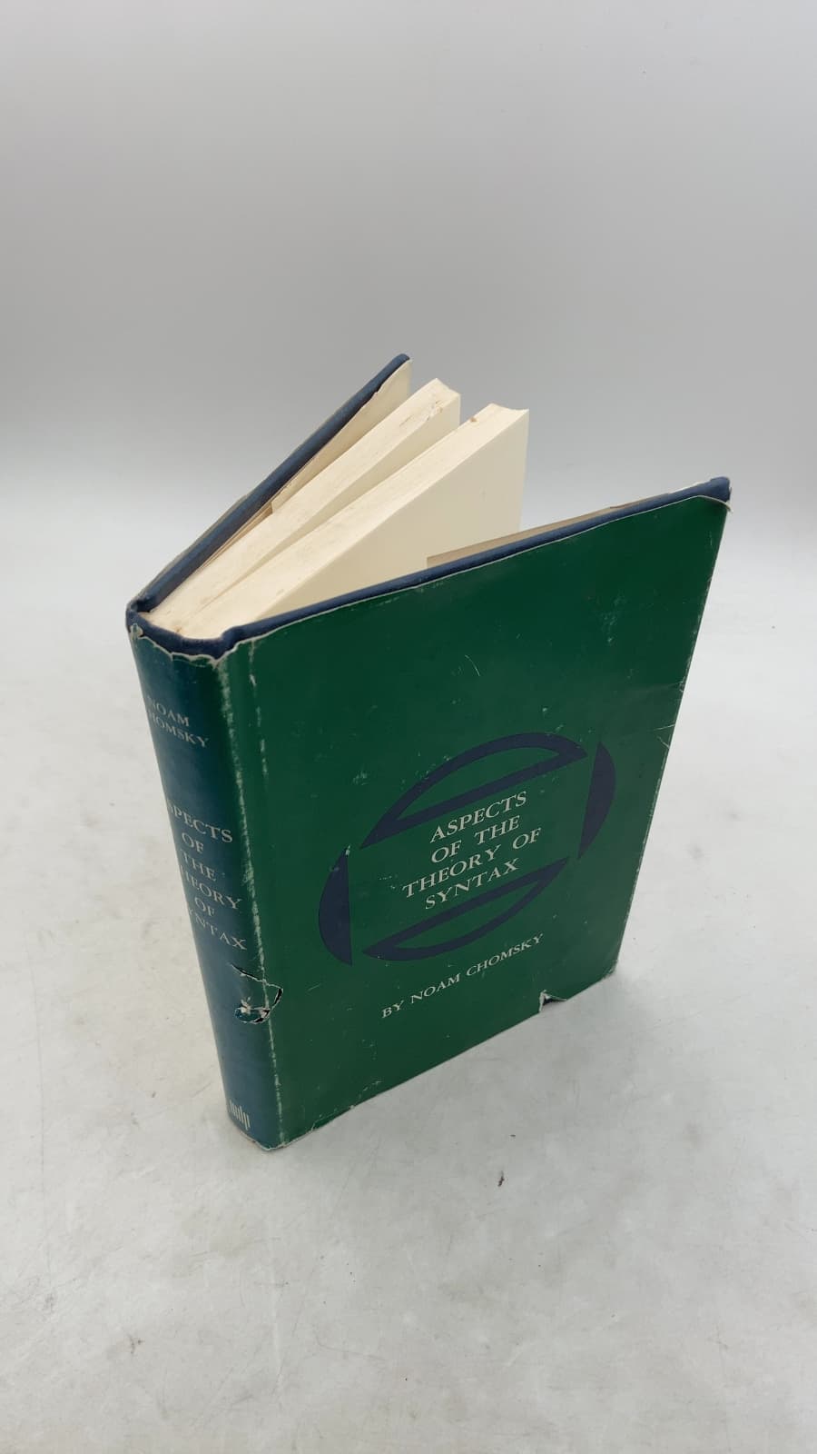 Aspects OF THE Theory OF Syntax by Noam Chomsky - front cover