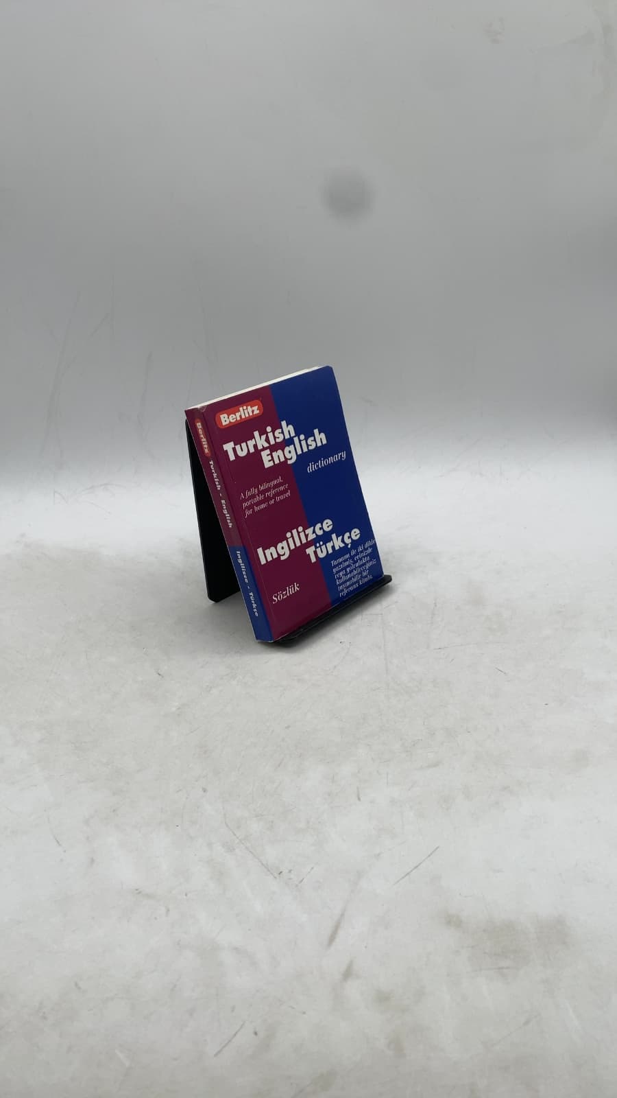 Turkish-English Dictionary / İngilizce-Türkçe Sözlük