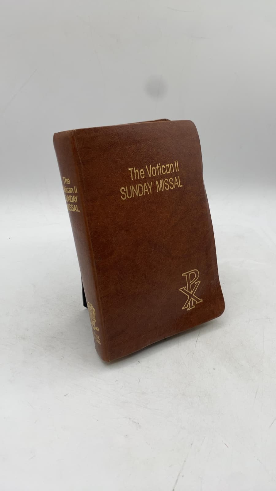 The Vatican II Sunday Missal by Daughters of St. Paul - front cover