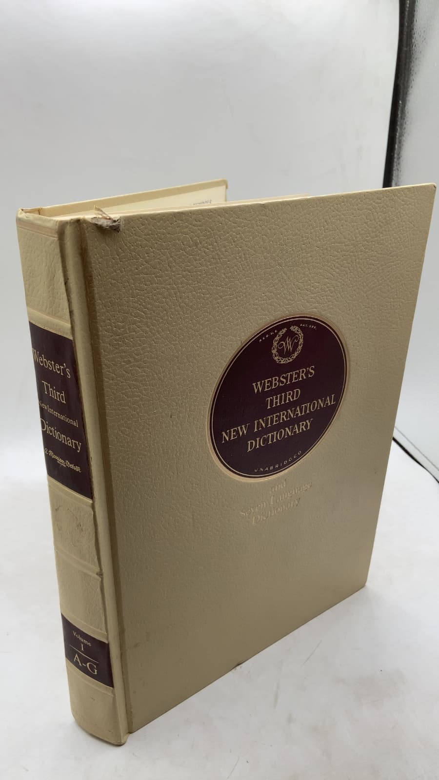 Webster's Third New International Dictionary of the English Language Unabridged with Seven Language Dictionary, Volume I: A to G
