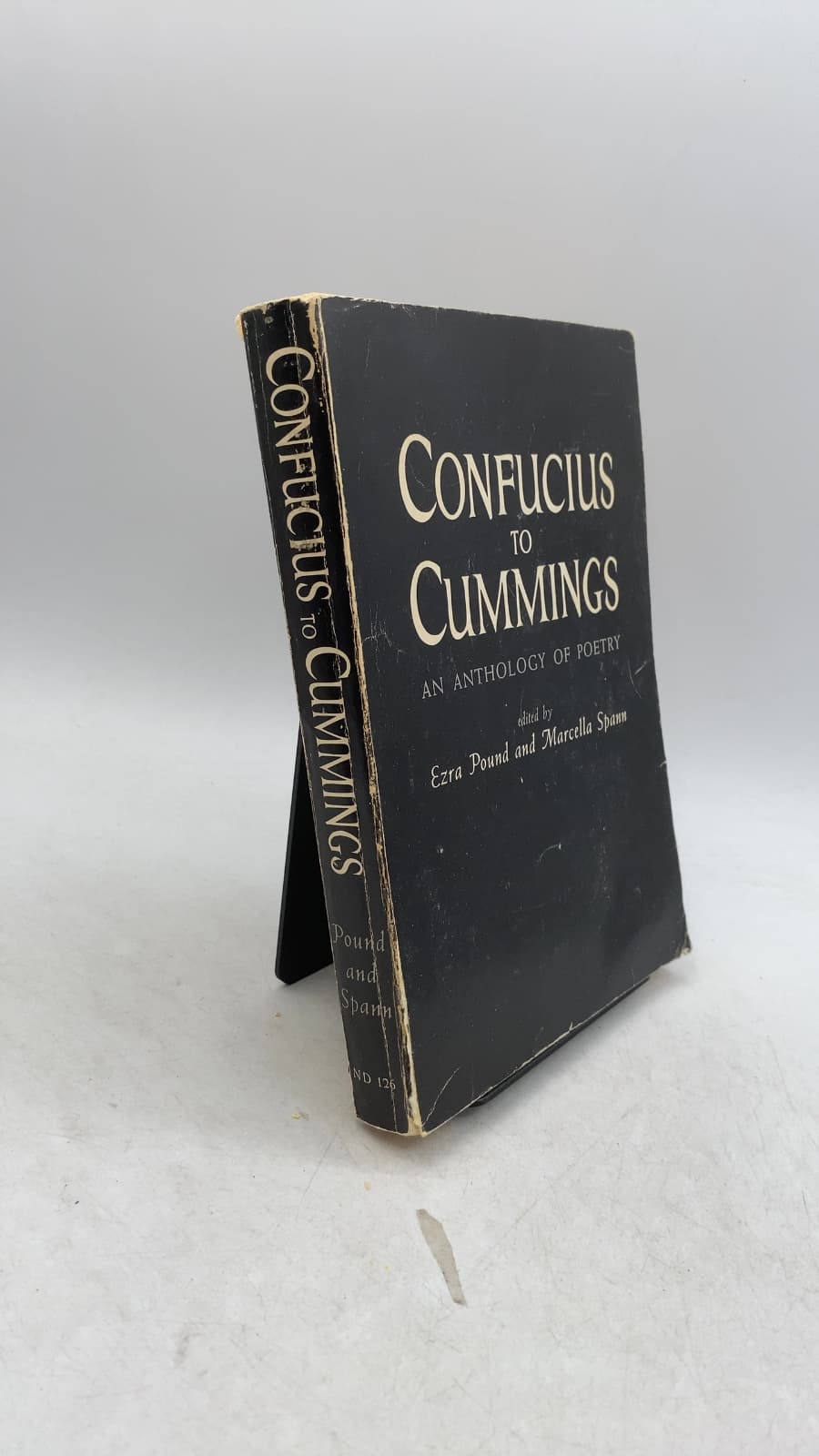 Confucius to Cummings: An Anthology of Poetry