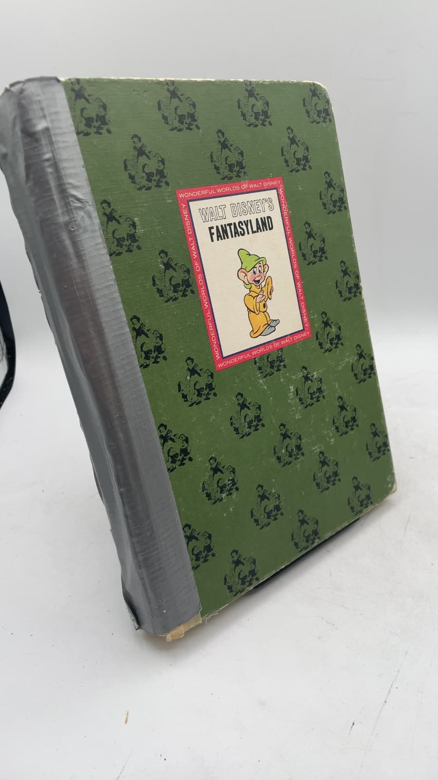 Walt Disney's Fantasyland by The Walt Disney Studio - front cover