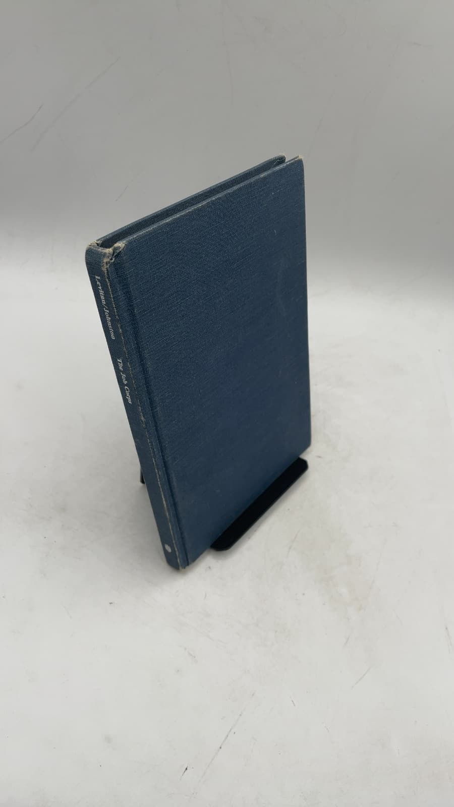 The Job Corps: A Social Experiment That Works by Sar A. Levitan and Benjamin H. Johnston - front cover