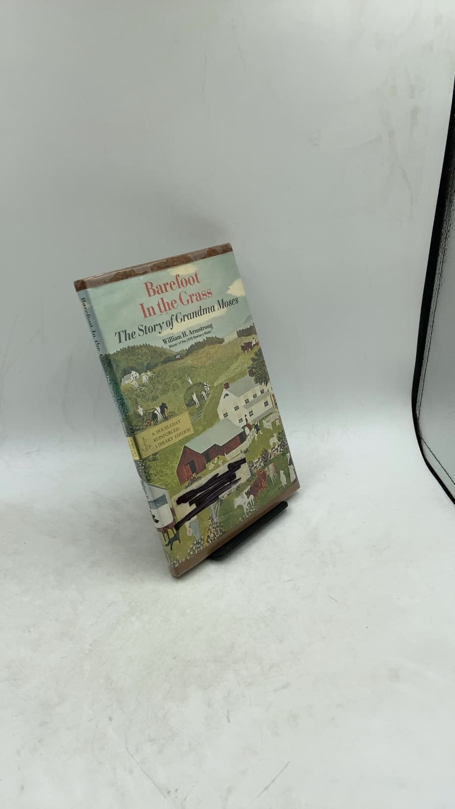 Barefoot in the Grass: The Story of Grandma Moses
