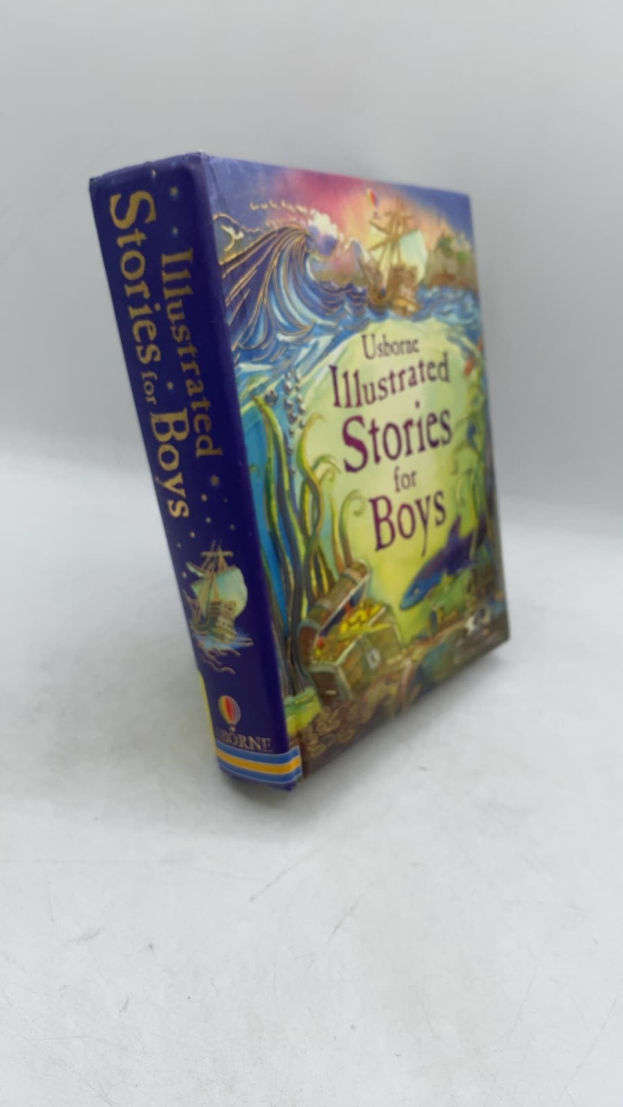 Usborne Illustrated Stories for Boys