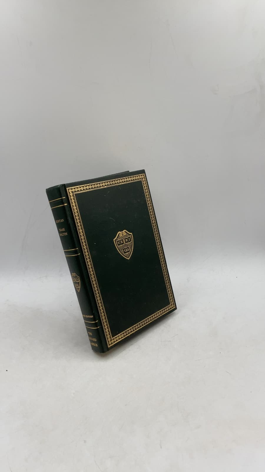 The Pilgrim's Progress / The Lives of John Donne and George Herbert
