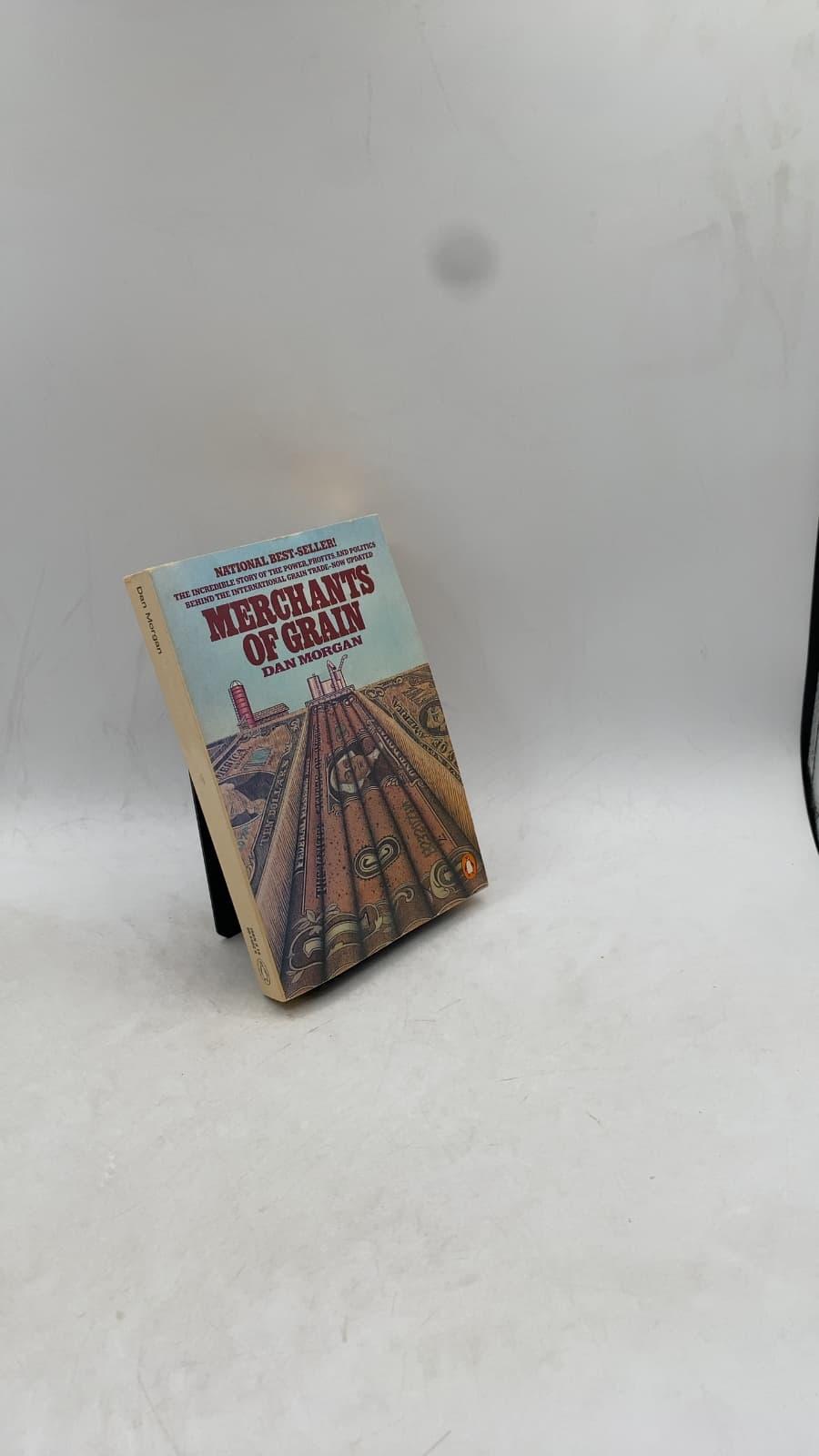 Merchants of Grain by Dan Morgan - front cover