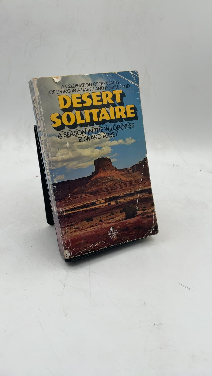 Desert Solitaire: A Season in the Wilderness