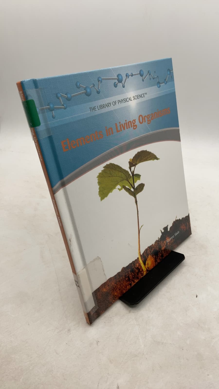 Elements in Living Organisms by Suzanne Slade - front cover