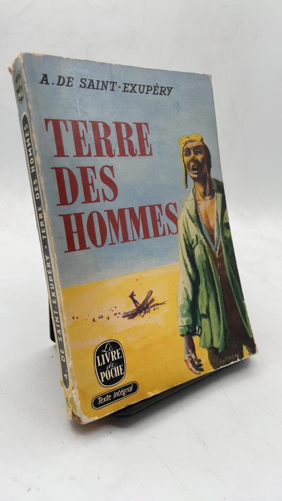Terre des hommes by Antoine de Saint-Exupéry - front cover