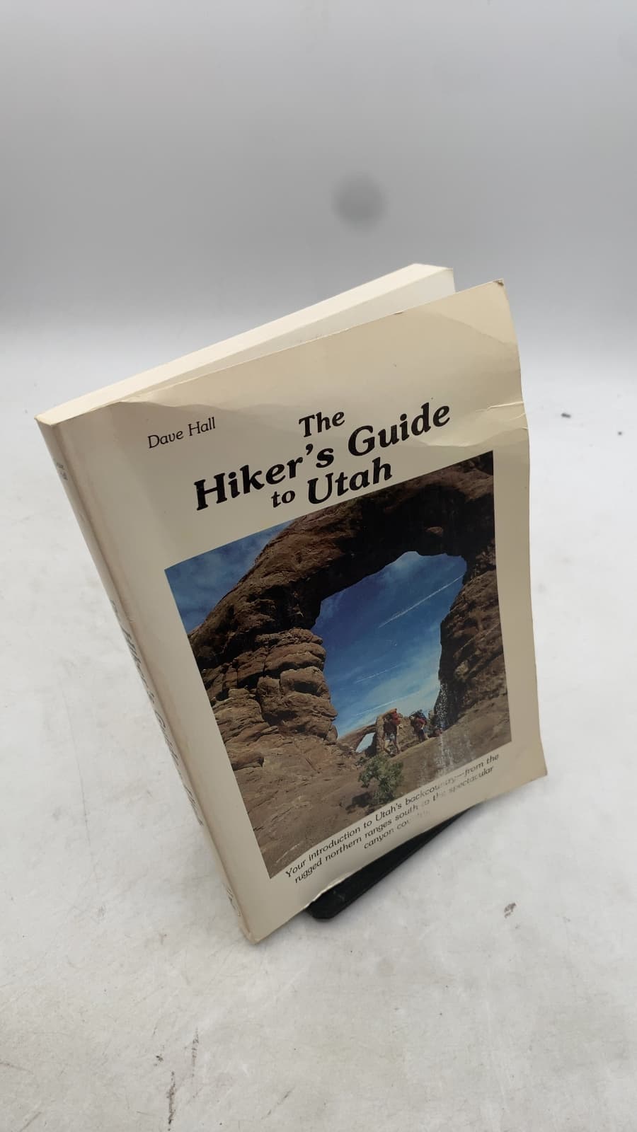 The Hiker's Guide to Utah by Dave Hall - front cover