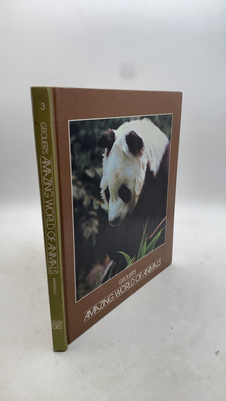 Grolier's Amazing World of Animals: Mammals