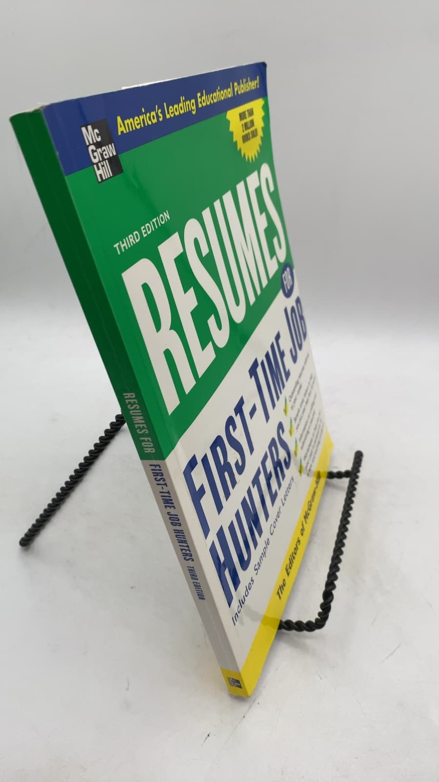 Resumes for First-Time Job Hunters by The Editors of McGraw-Hill - front cover