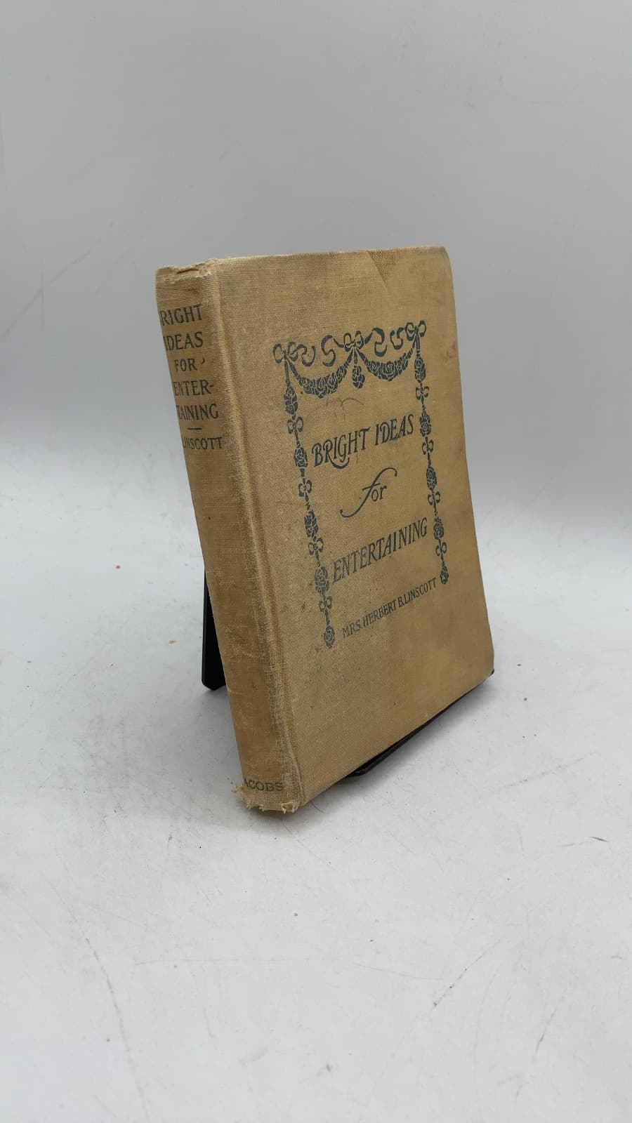 Bright Ideas for Entertaining by Mrs. Herbert B. Linscott - front cover