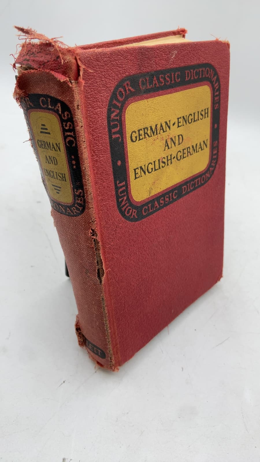 Junior Classic German Dictionary: German-English and English-German